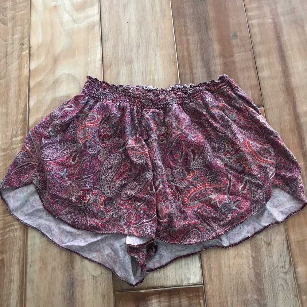 Brandy Melville flowy shorts